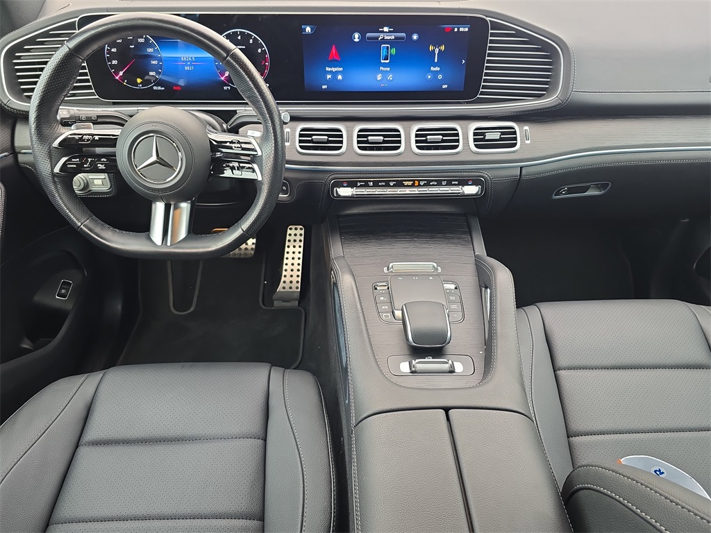 2025 Mercedes Benz GLS 450 4MATIC photo 16