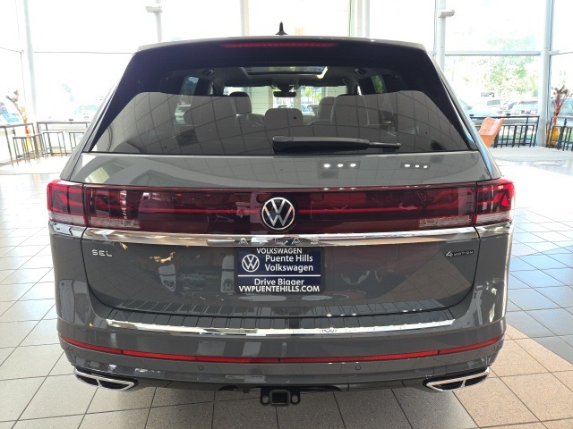 2025 Volkswagen Atlas SEL Premium R-Line photo 7
