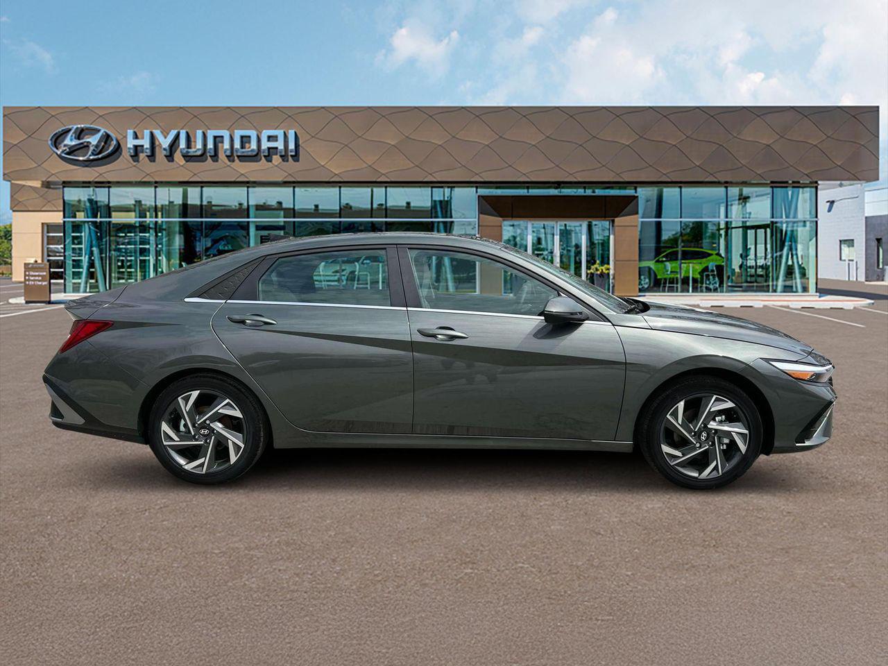 2025 Hyundai Elantra Hybrid Limited photo 8