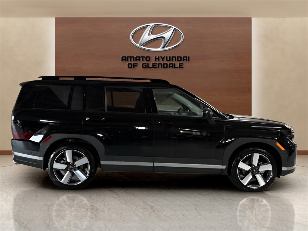 2025 Hyundai Santa Fe Limited photo 6