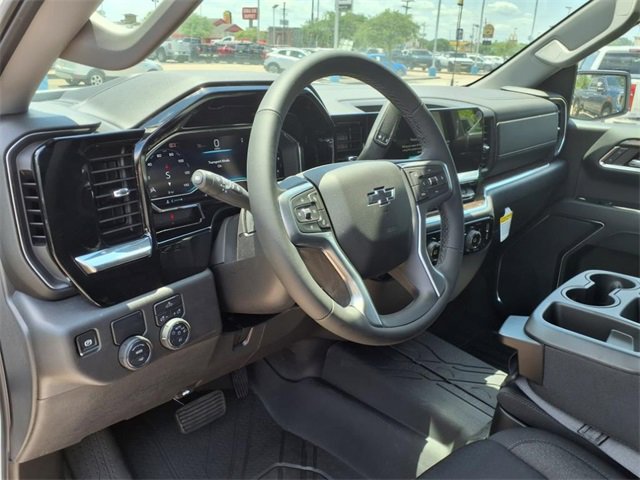 2025 Chevrolet Silverado 1500 RST photo 11