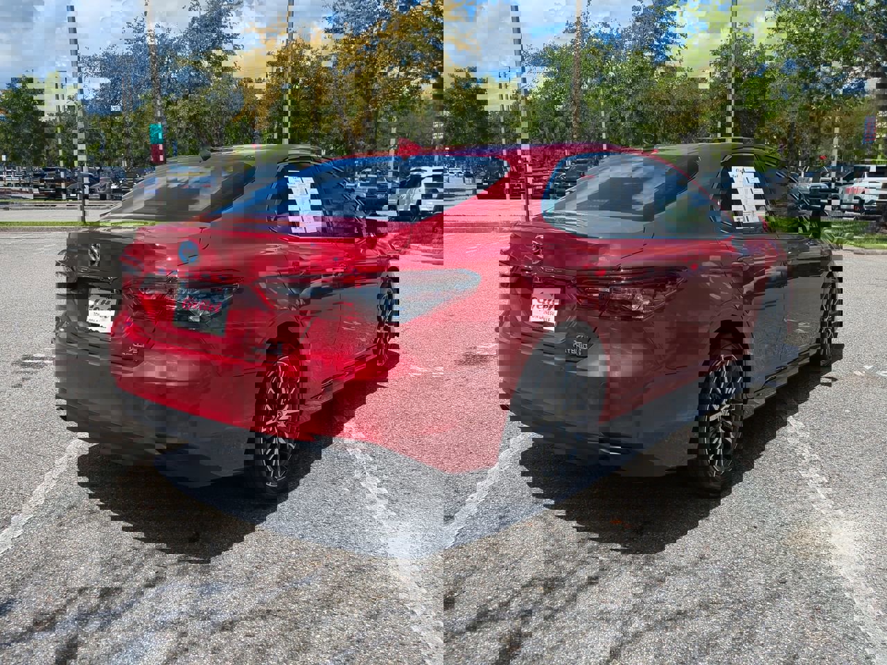 2023 Toyota Camry Hybrid XLE photo 5