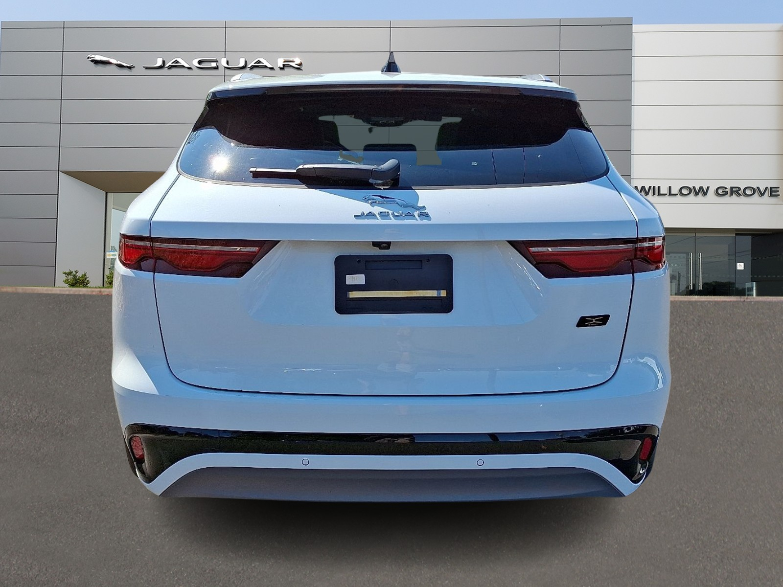 2026 Jaguar F-PACE R-Dynamic S P250 photo 4