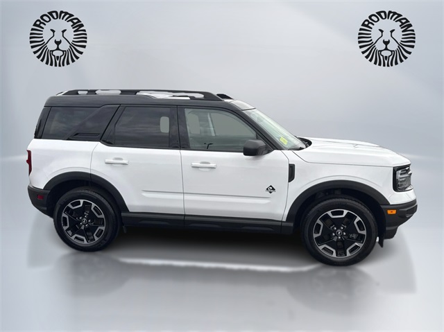 2022 Ford Bronco Sport Outer Banks photo 3