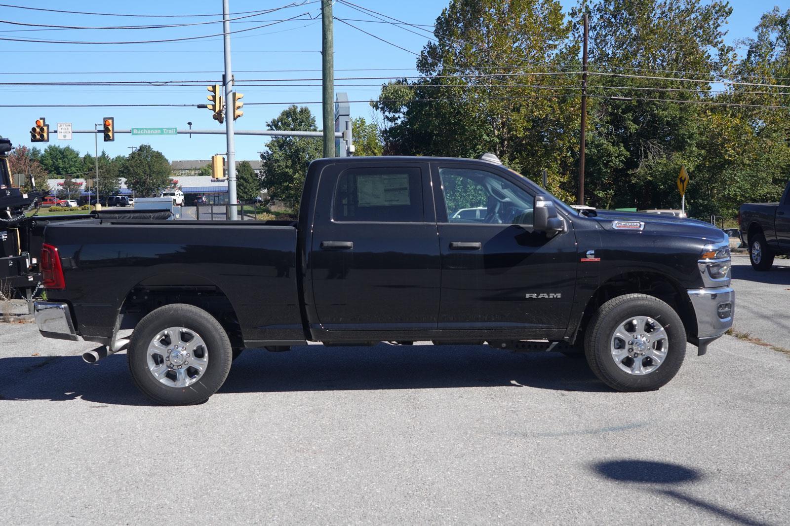 2025 Ram 2500 Big Horn photo 2