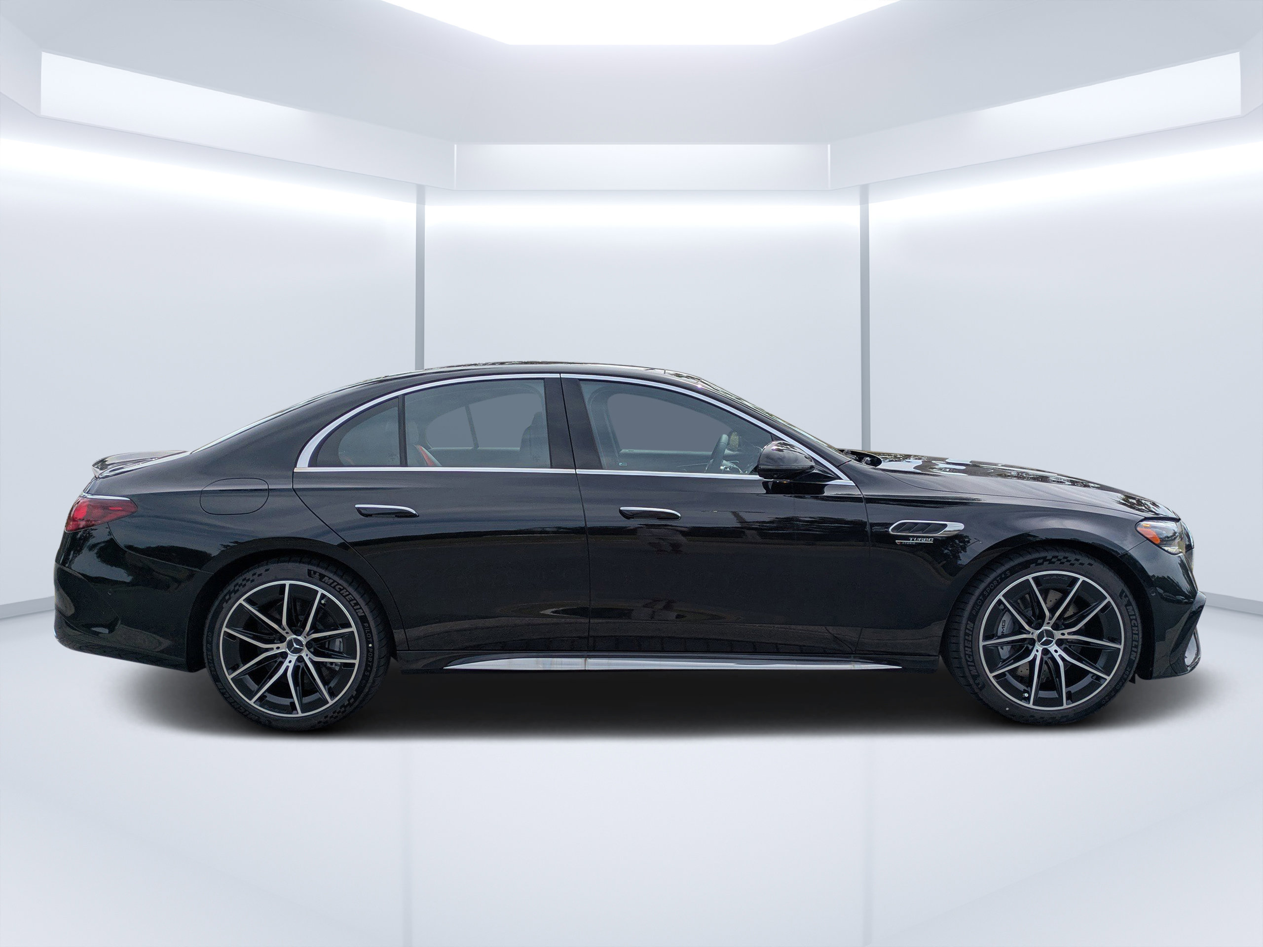 2025 Mercedes Benz E AMG 53 4MATIC photo 5