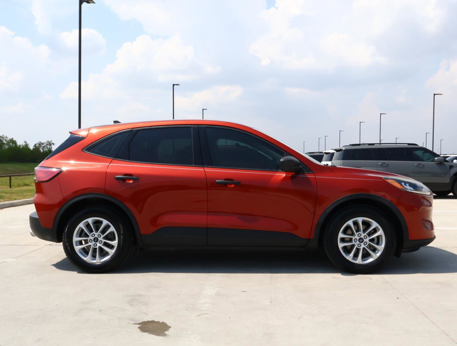 2020 Ford Escape S photo 5