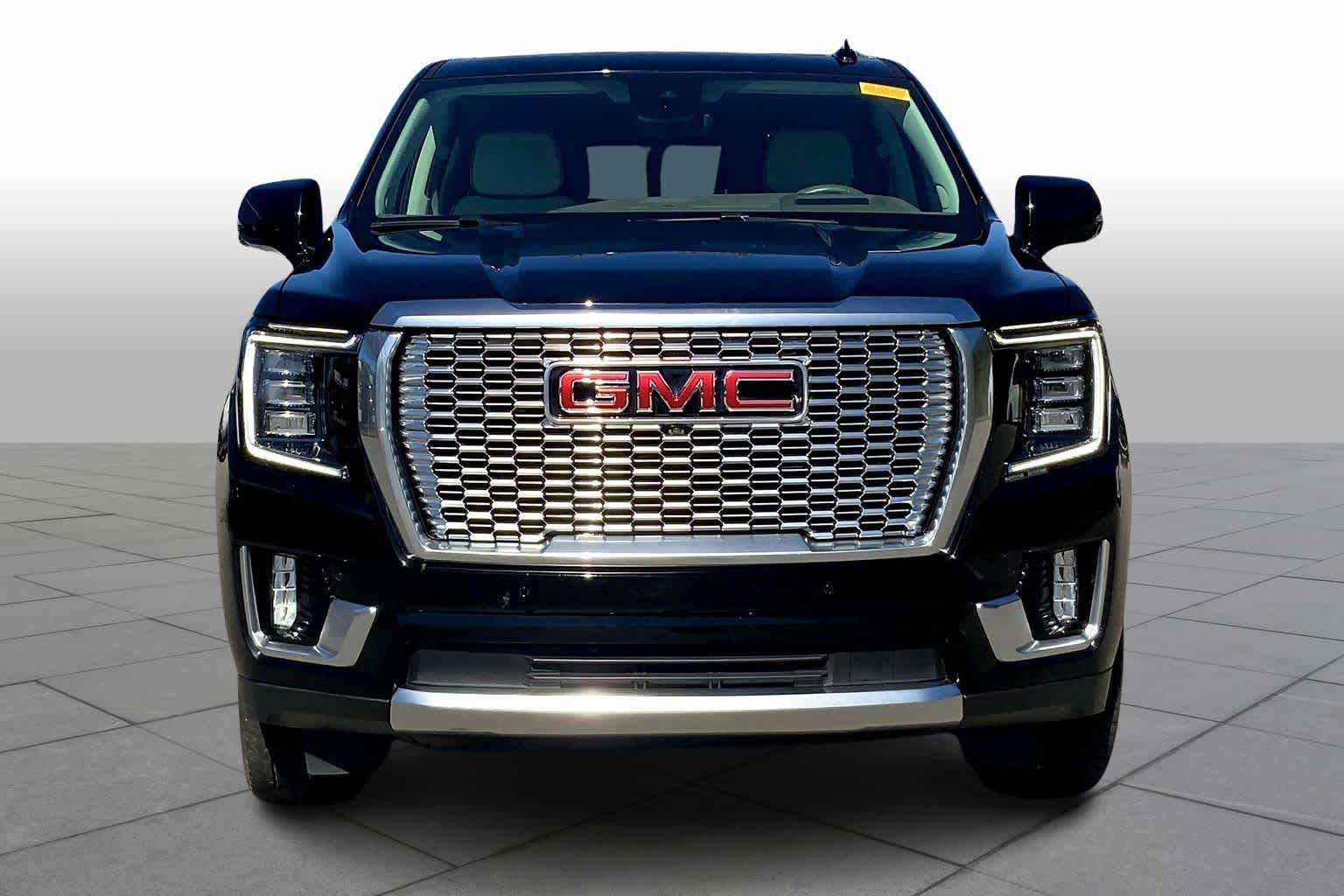 2023 Gmc Yukon Denali photo 2