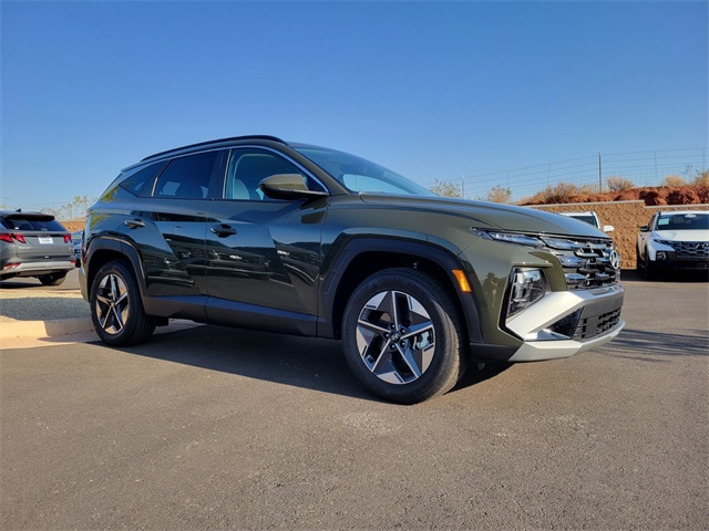 2025 Hyundai Tucson SEL photo 2