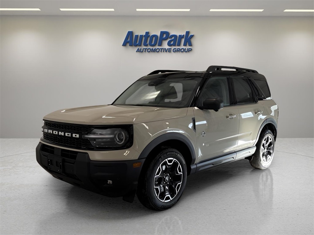 2025 Ford Bronco Sport Outer Banks photo 2