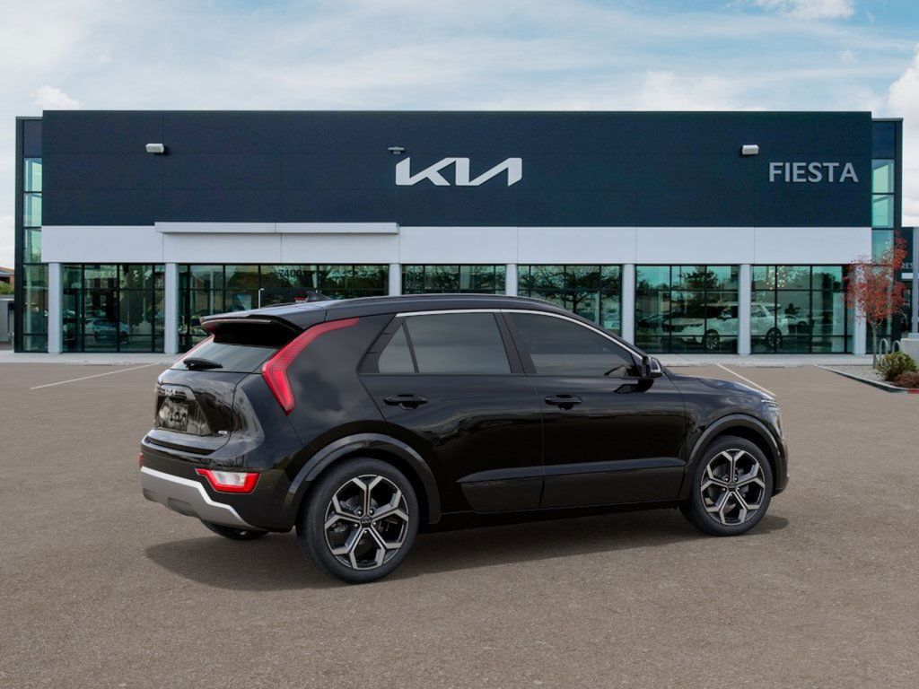 2025 Kia Niro EX Touring photo 2