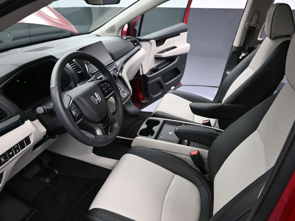2025 Honda Odyssey Elite photo 18