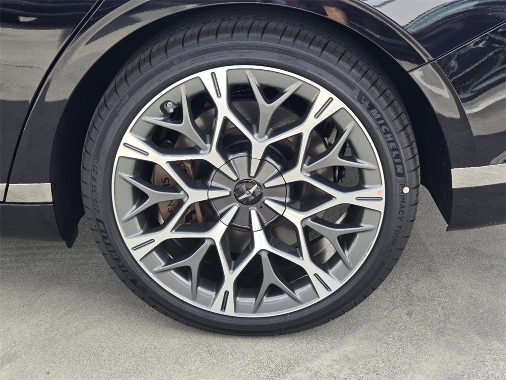 2025 Genesis G90 3.5T AWD photo 5