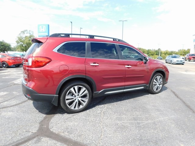 2022 Subaru Ascent Touring photo 2