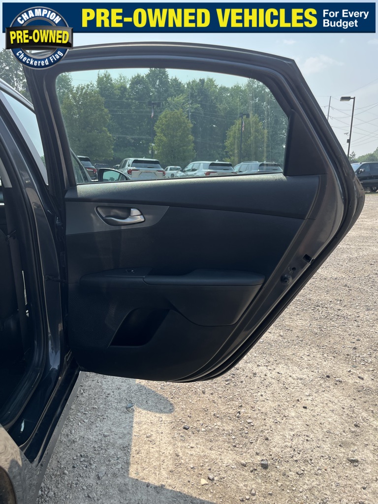 2021 Kia Forte LXS photo 23