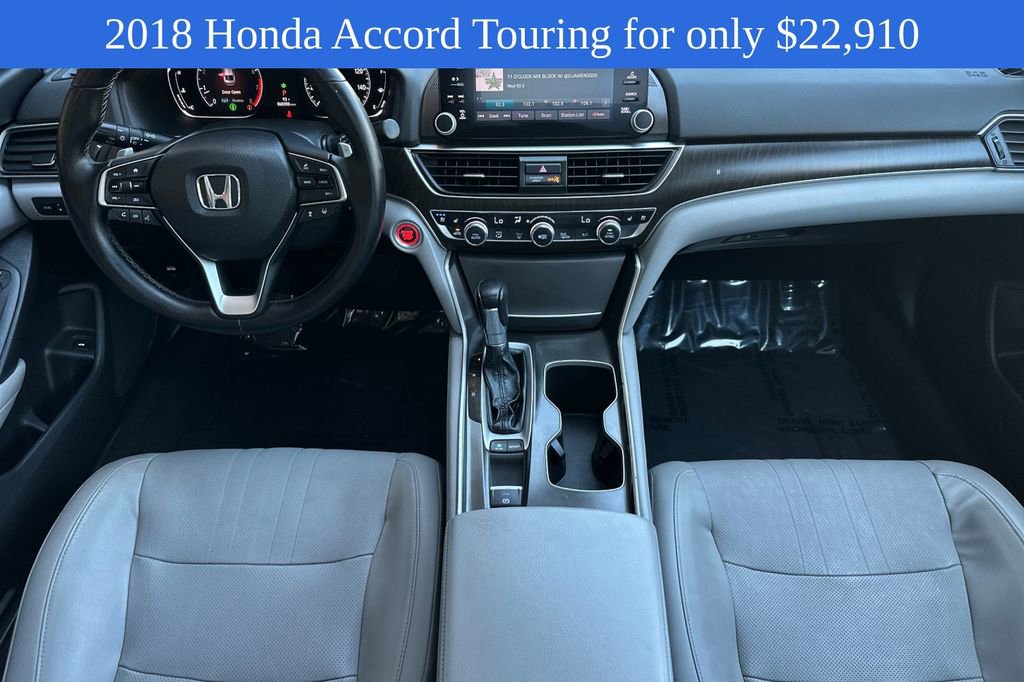 2018 Honda Accord Touring 1.5T photo 13