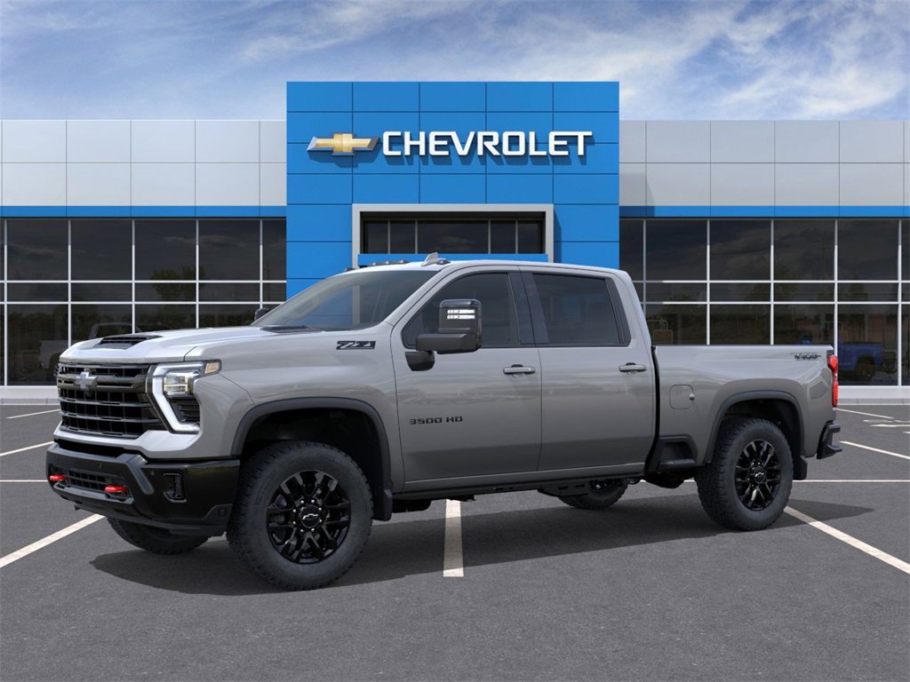 2025 Chevrolet Silverado 3500HD LTZ photo 2