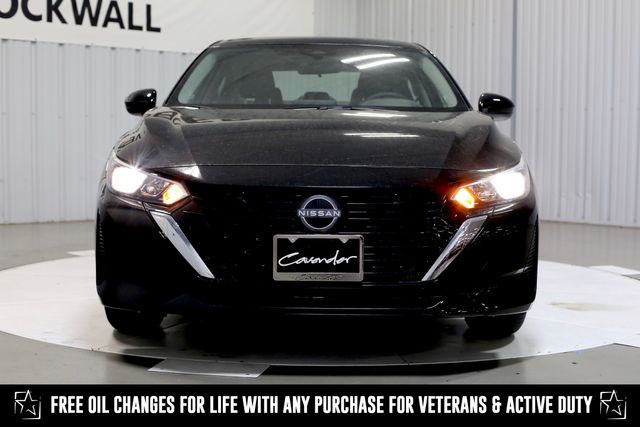 2025 Nissan Sentra SV photo 3