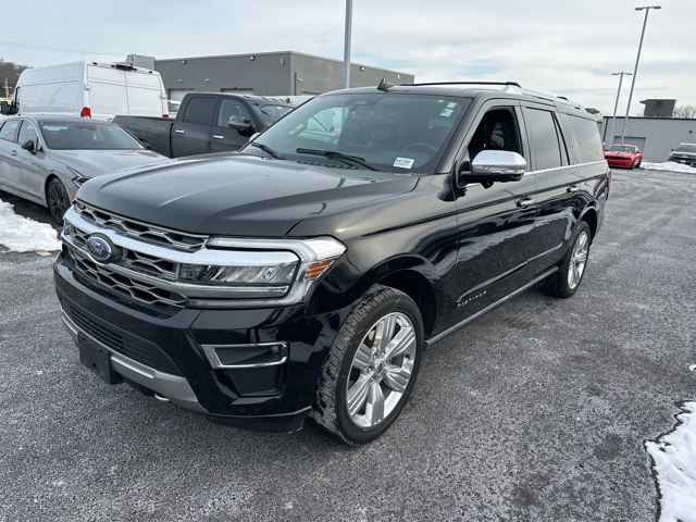 2023 Ford Expedition Platinum's photo