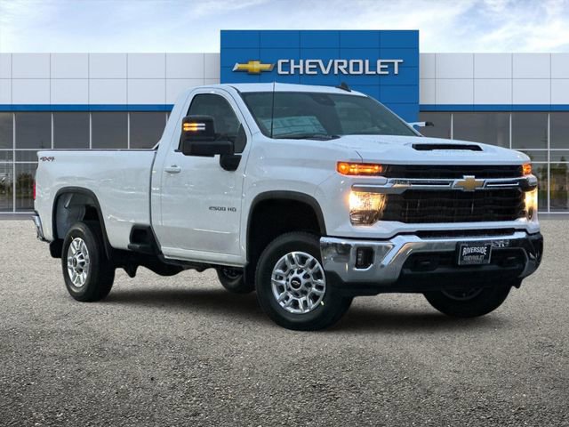 2026 Chevrolet Silverado 2500HD LT photo 2