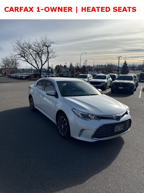2017 Toyota Avalon XLE's photo