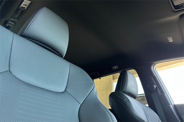 2025 Lexus TX 350 photo 13