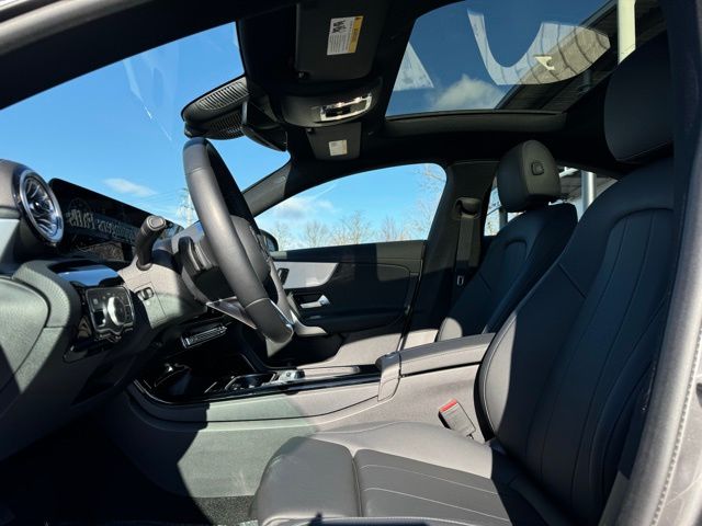 2024 Mercedes Benz CLA 250 photo 10