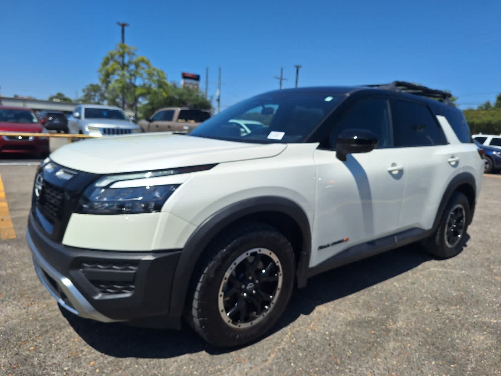 2024 Nissan Pathfinder Rock Creek photo 8