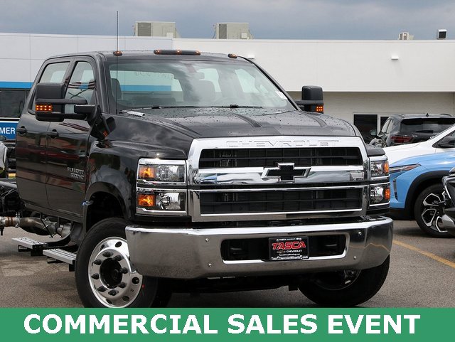 2024 Chevrolet Silverado 6500HD Work Truck photo 6