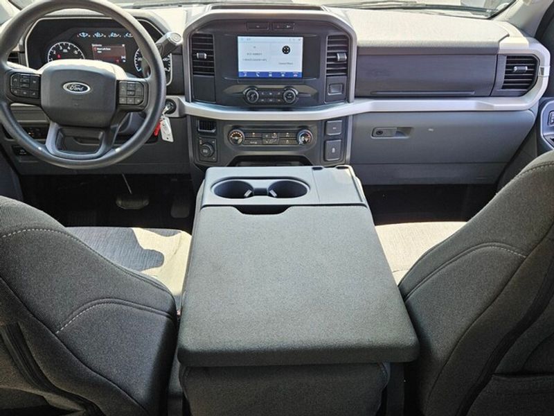 2023 Ford F-150 XLT photo 8