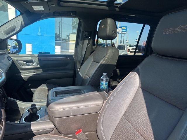 2021 Chevrolet Suburban High Country photo 10