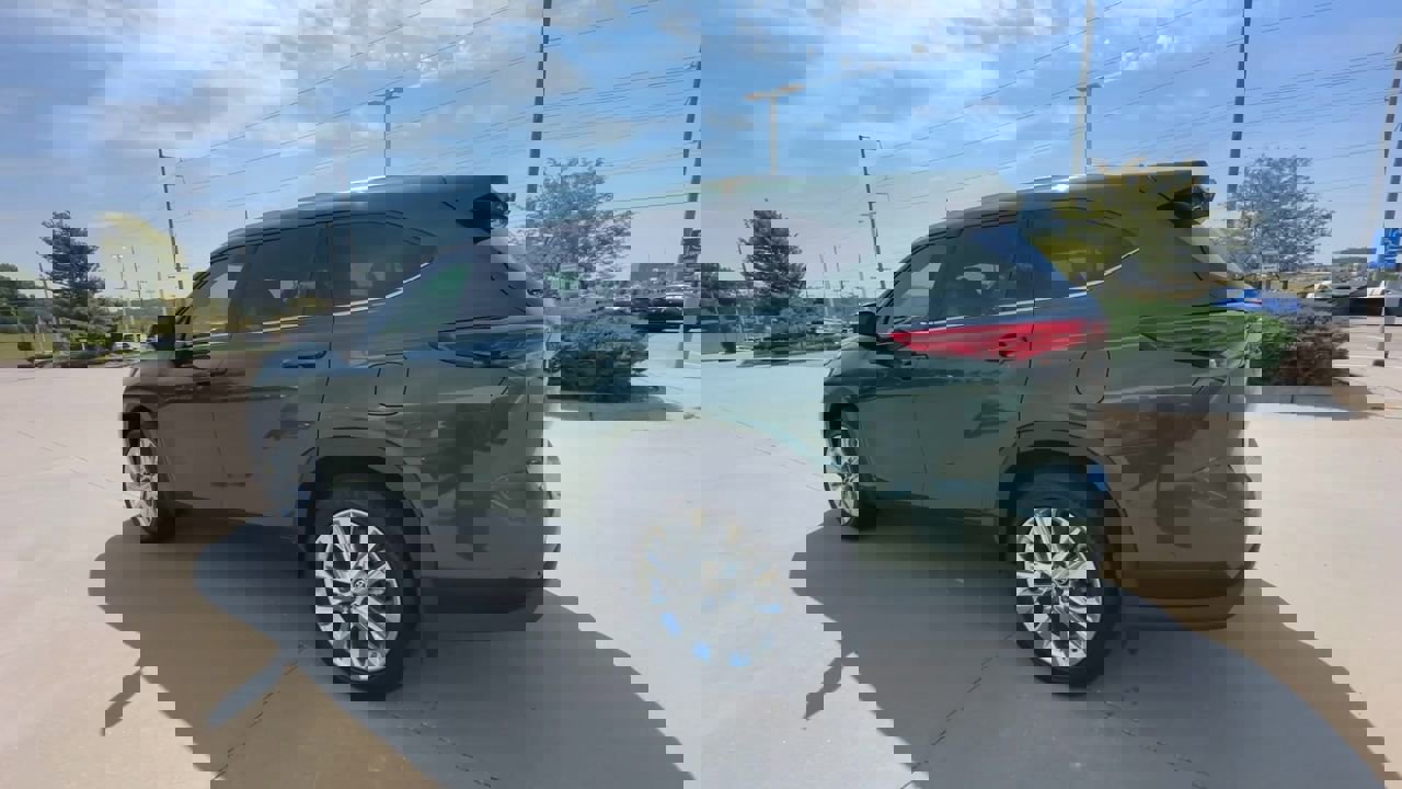 2023 Toyota Highlander Limited Platinum XLE XSE photo 6