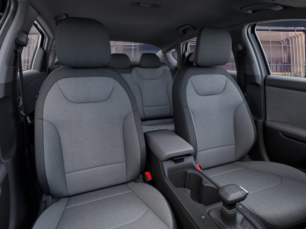2025 Kia K4 LX photo 14