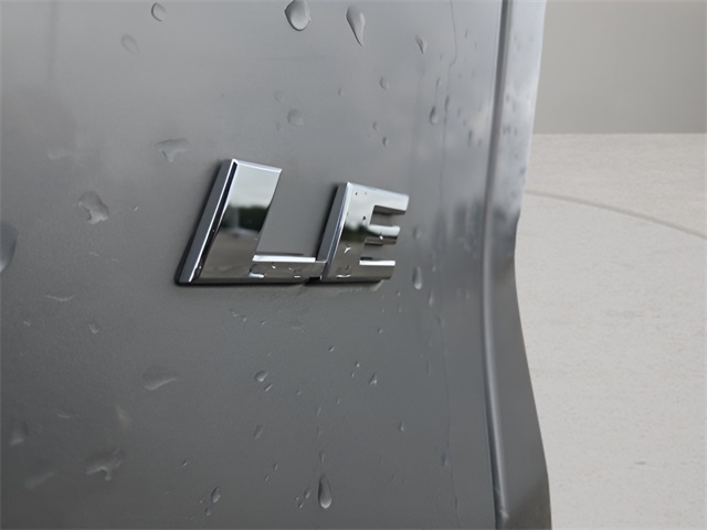 2022 Toyota RAV4 LE photo 16
