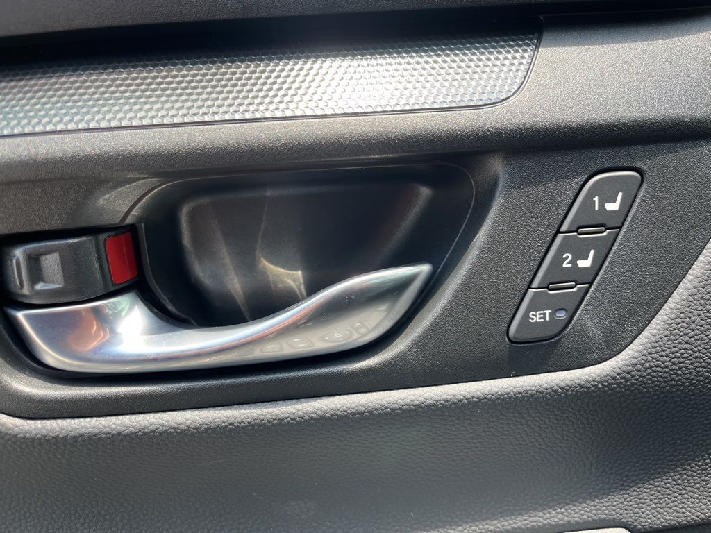2026 Honda CR-V Hybrid Sport-L photo 4