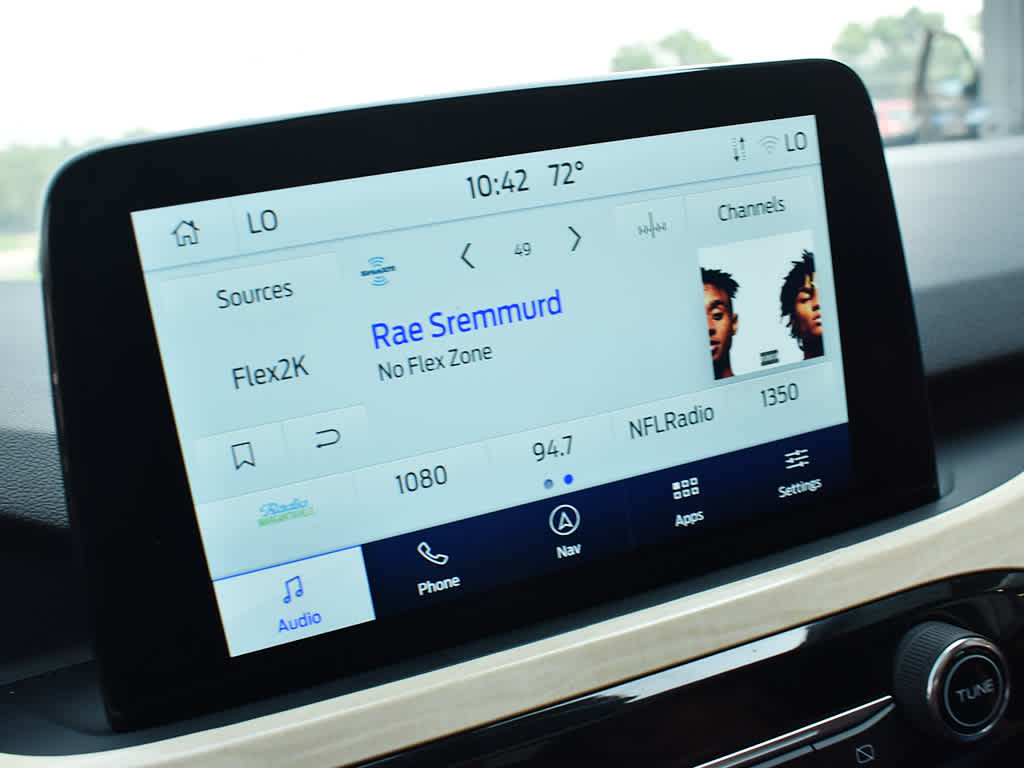 2022 Ford Escape Titanium Hybrid photo 18