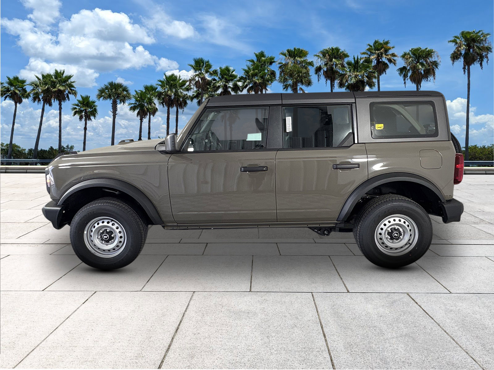 2025 Ford Bronco Base photo 6