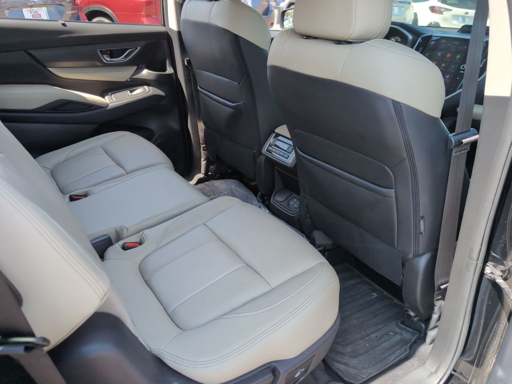 2023 Subaru Ascent Limited photo 17