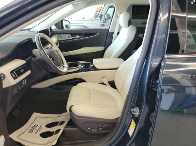2021 Lincoln Nautilus Black Label photo 2