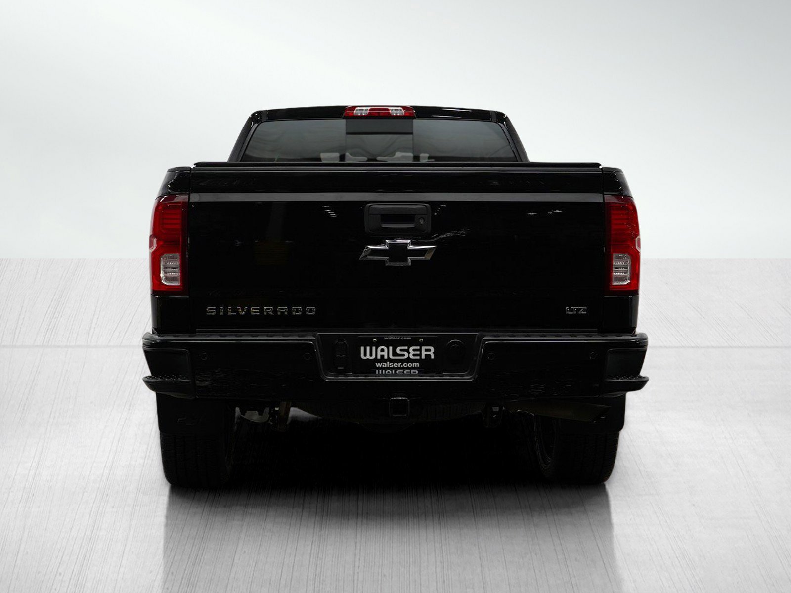 2018 Chevrolet Silverado 1500 photo 3