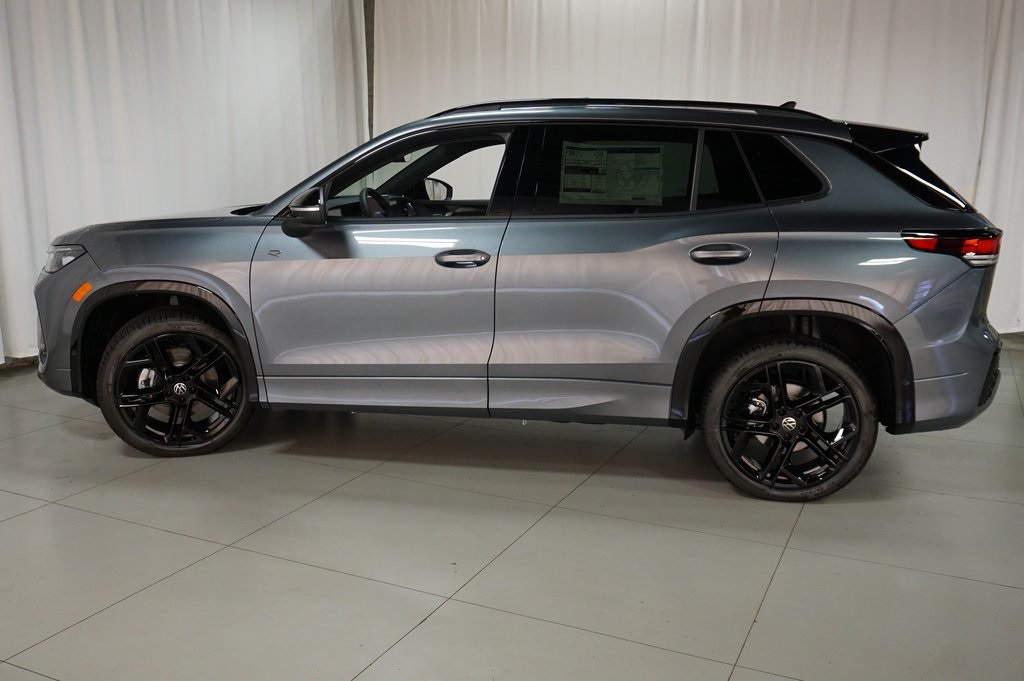 2025 Volkswagen Tiguan SE R-Line Black photo 6