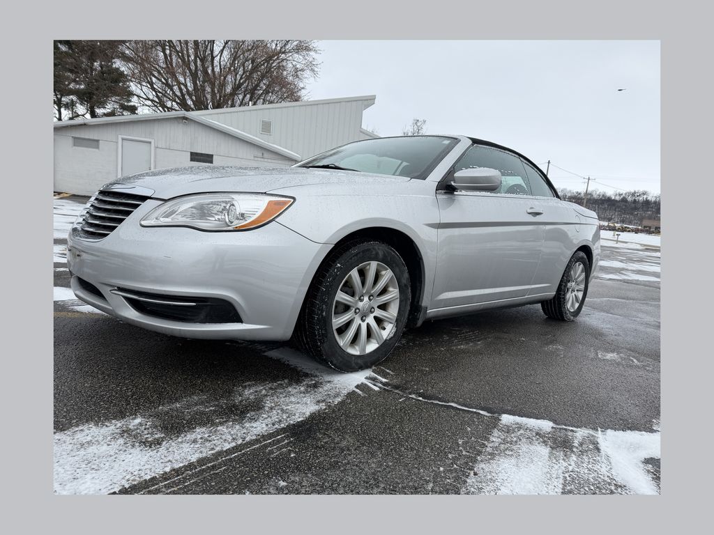 2011 Chrysler 200