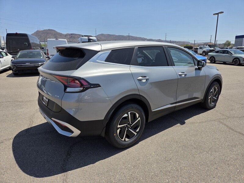 2025 Kia Sportage Hybrid LX photo 4