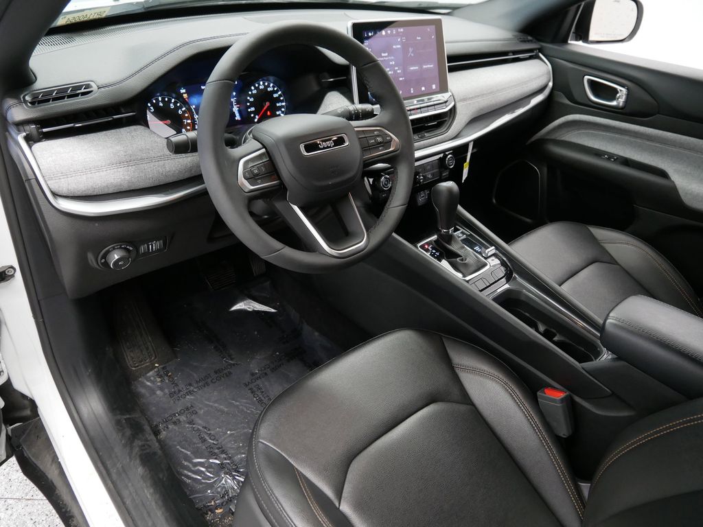 Used 2024 Jeep Compass Latitude Lux with VIN 3C4NJDFN1RT140054 for sale in Coon Rapids, Minnesota