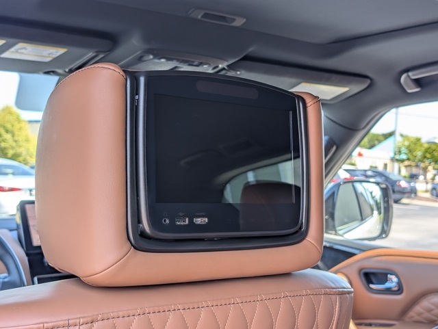 2023 Infiniti QX80 Sensory photo 29