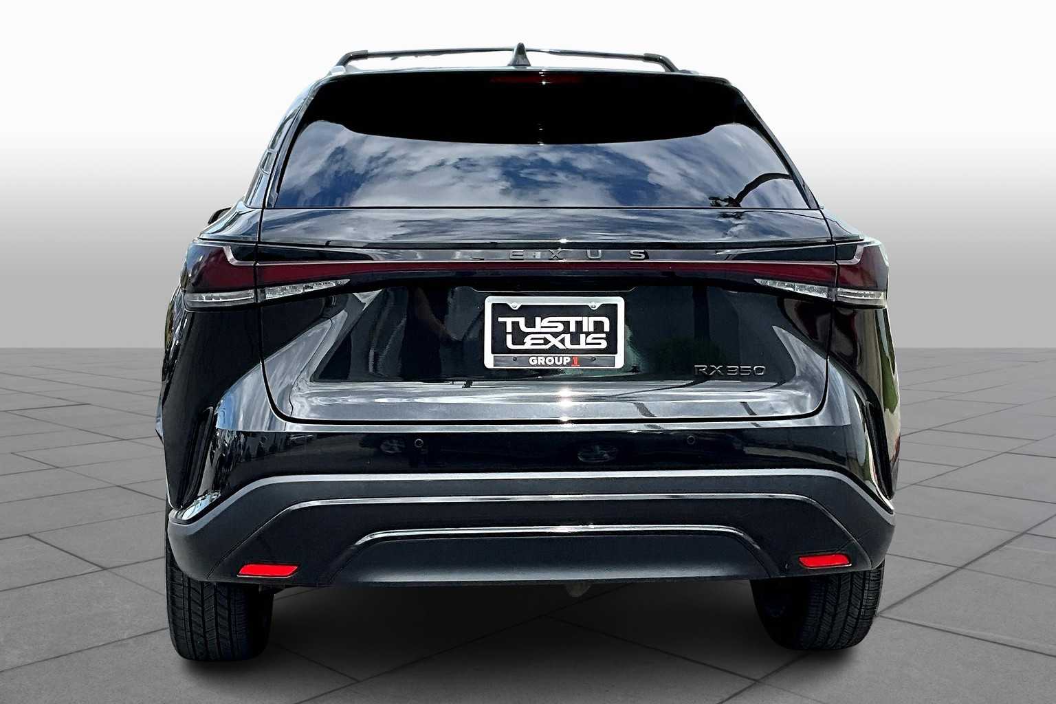 2024 Lexus RX Premium photo 4