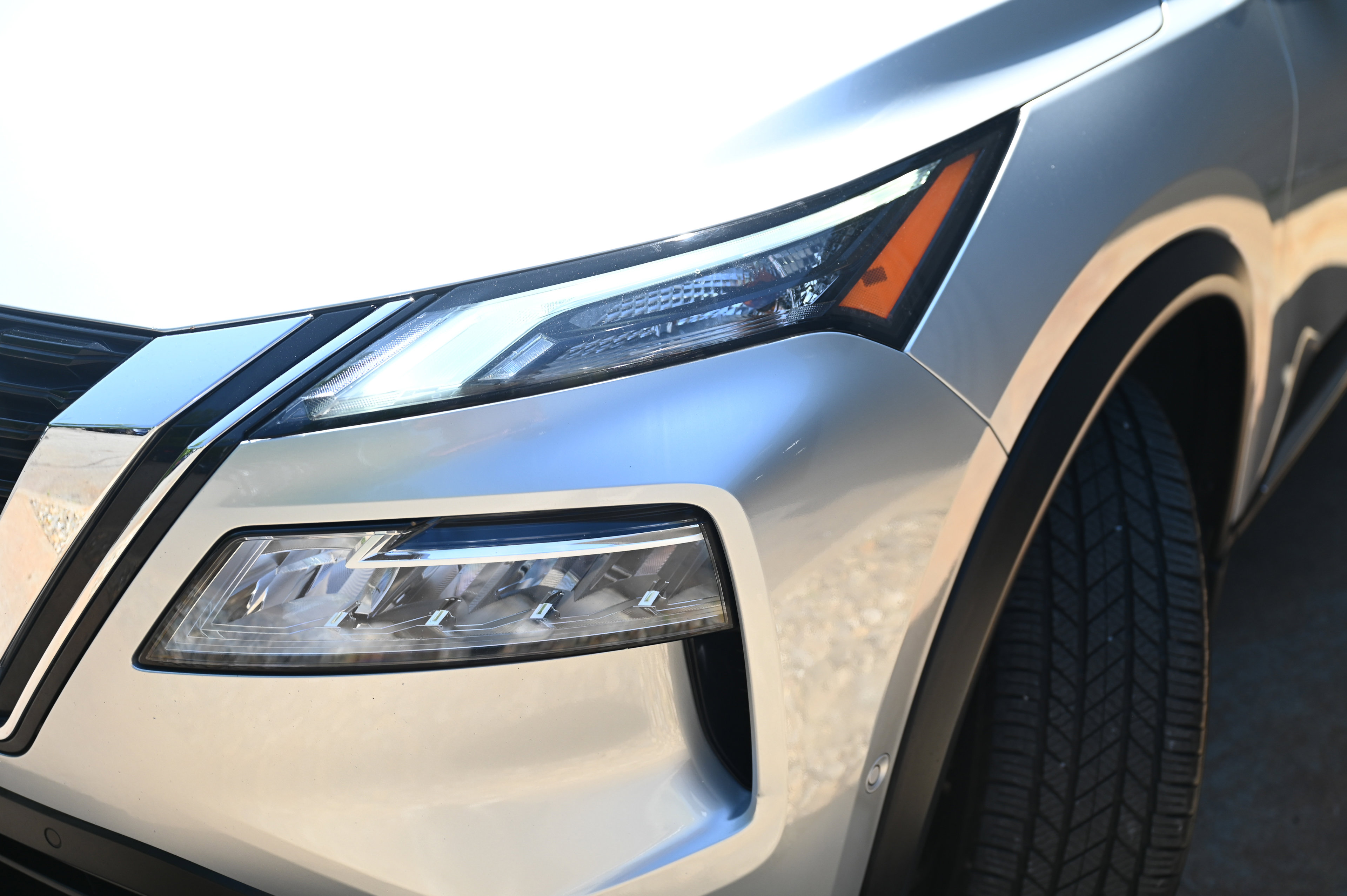 2022 Nissan Rogue SL photo 5