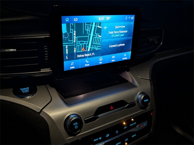 2022 Ford Explorer XLT photo 17
