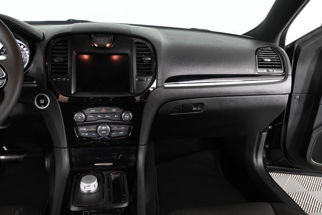2022 Chrysler 300 S photo 18