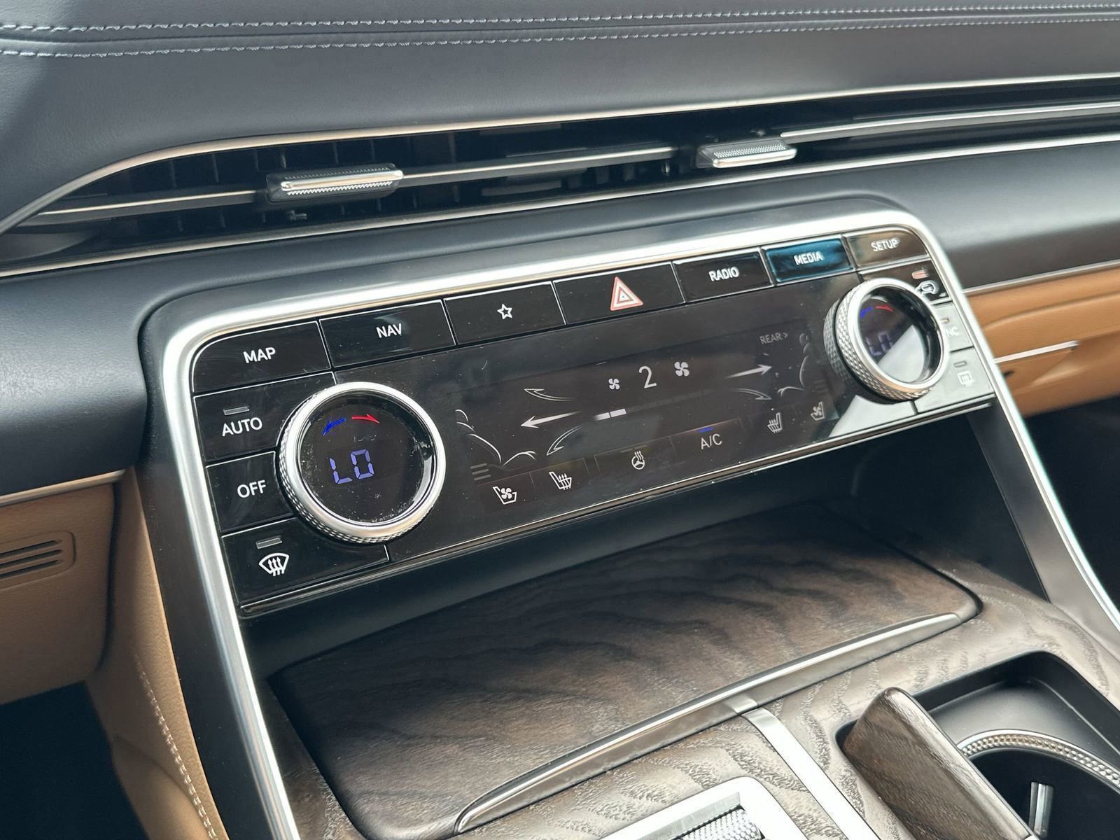 2022 Genesis GV80 2.5T photo 22